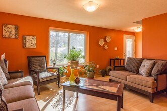 9100 Huber Ct in Burke, VA - Building Photo - Building Photo