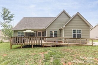 155 Rose Brier Lane. in Salisbury, NC - Building Photo - Building Photo