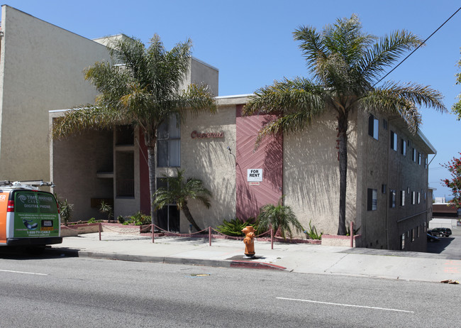 1731 Pacific Coast Hwy in Hermosa Beach, CA - Building Photo - Building Photo