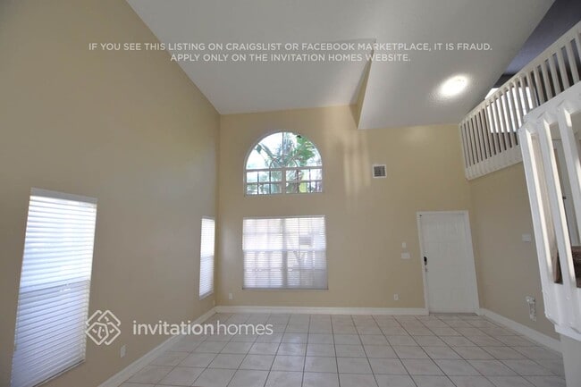 2771 Oakview Way in Davie, FL - Building Photo - Building Photo