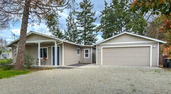 8108 Mariposa Ave in Citrus Heights, CA - Building Photo