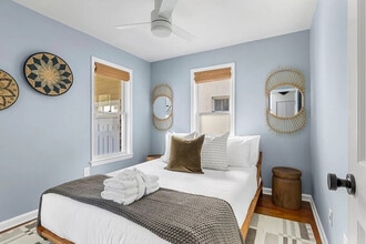 4 Gateway Walk in Charleston, SC - Building Photo - Building Photo