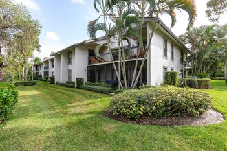 11355 Pond View Dr in Wellington, FL - Building Photo - Building Photo