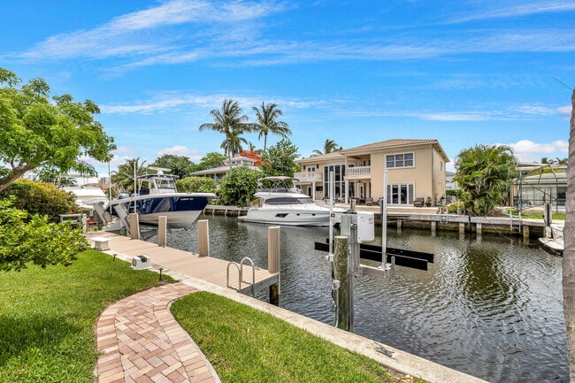 property at 836 NE 72nd St