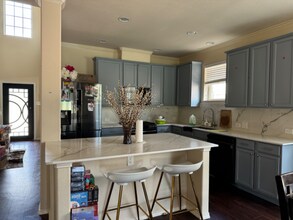 1013 Long Pointe Ave in Fort Worth, TX - Foto de edificio - Building Photo