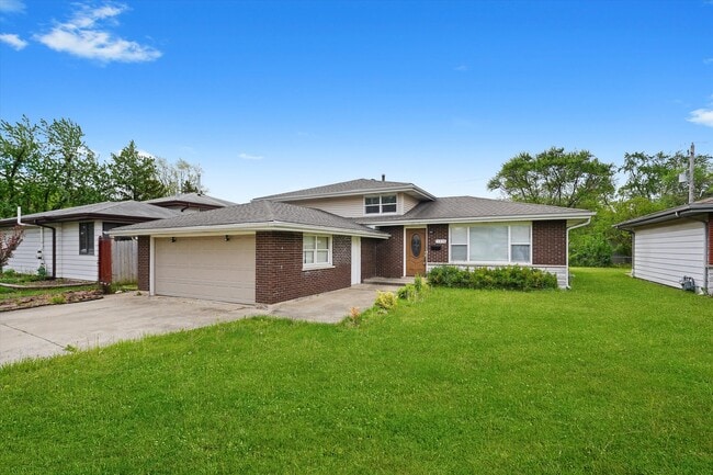 property at 1315 Prince Dr