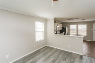 2931 Volturno Dr in Grand Prairie, TX - Building Photo - Building Photo