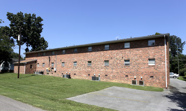 Ridgecrest Apartments in Knoxville, TN - Building Photo - Building Photo