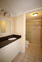 4706 Lucerne Lakes Blvd in Greenacres, FL - Building Photo - Building Photo