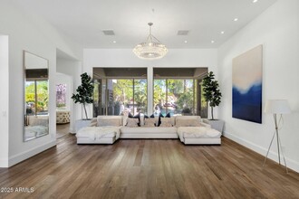 7532 E Rose Garden Ln in Scottsdale, AZ - Building Photo - Building Photo