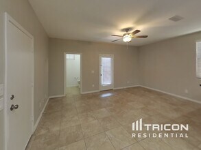 429 N 119th Dr in Avondale, AZ - Building Photo - Building Photo