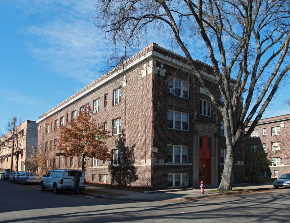 3252 Girard Ave S in Minneapolis, MN - Building Photo