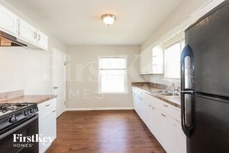 251 E 25th St in Chicago Heights, IL - Building Photo - Building Photo