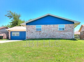 4416 Meadowoak Dr in Midwest City, OK - Building Photo