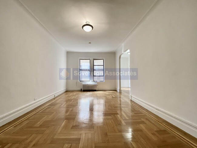 664 W 163rd St, Unit 35 in New York, NY - Building Photo - Building Photo