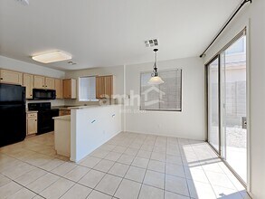 1231 S Amador in Mesa, AZ - Foto de edificio - Building Photo