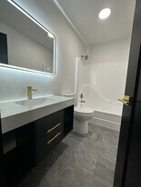 8021 Saltsburg Rd in Plum, PA - Building Photo