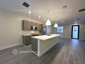 10437 NW 82nd St in Doral, FL - Building Photo - Building Photo