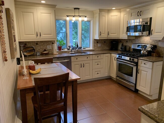 property at 8 Louise Rd