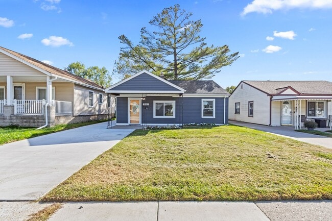 28445 Donnelly St in Garden City, MI - Building Photo - Building Photo
