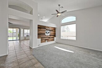 6401 E Waltann Ln in Scottsdale, AZ - Building Photo - Building Photo