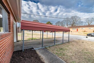 3945 Starboard Rd in Chesapeake, VA - Building Photo - Building Photo