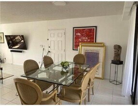 7170 Promenade Dr in Boca Raton, FL - Building Photo - Building Photo