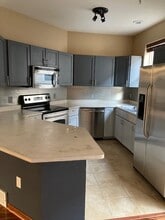 60 S Gardens Way in Fitchburg, WI - Building Photo - Building Photo