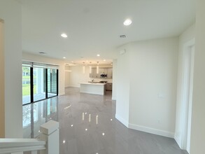 7181 Villamar Way in Greenacres, FL - Building Photo - Building Photo