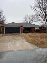 653 Walnut Ridge St in Centerton, AR - Building Photo - Building Photo