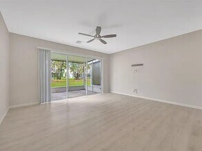 4923 Barnstead Dr in Riverview, FL - Building Photo - Building Photo