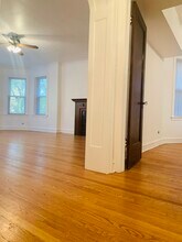 6316 N Rockwell St-Unit -2 in Chicago, IL - Building Photo - Building Photo