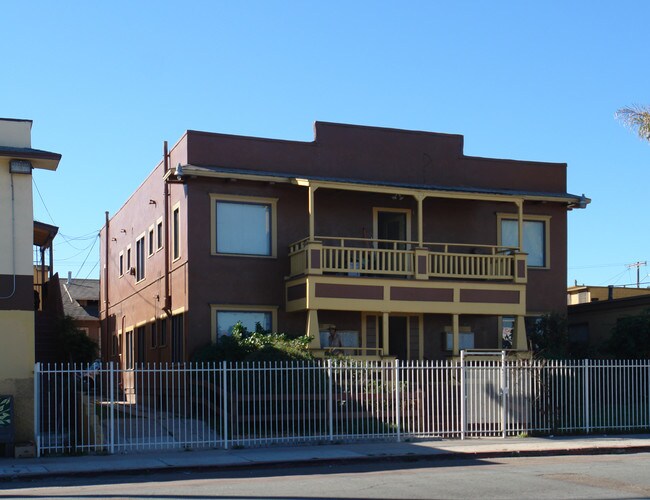 2165-2183 Ocean View Blvd in San Diego, CA - Building Photo - Building Photo