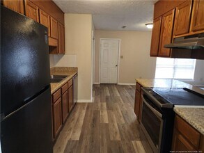 7062 Calamar Dr in Fayetteville, NC - Building Photo - Building Photo