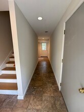 4 Andrew Way in Madbury, NH - Building Photo - Building Photo