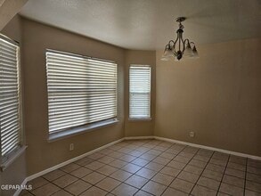 1725 St Mark Ave in El Paso, TX - Building Photo - Building Photo