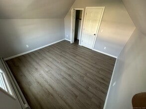 290 Orange St, Unit 303 in Waterbury, CT - Building Photo - Building Photo