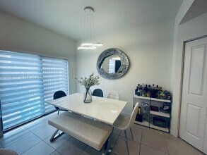 784 NE 206th Terrace in Miami, FL - Building Photo - Building Photo