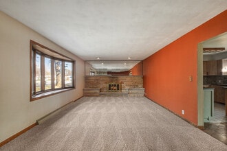 1320 54th St SE in Kentwood, MI - Building Photo - Building Photo