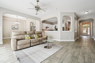 16601 Malaga Hills Dr in Round Rock, TX - Building Photo - Building Photo