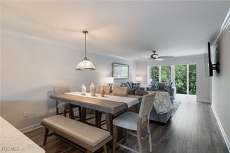 3021 Sandpiper Bay Cir in Naples, FL - Building Photo - Building Photo
