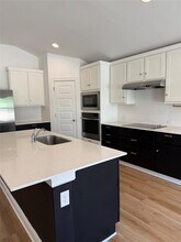 2904 Davis Cove in Lago Vista, TX - Building Photo - Building Photo