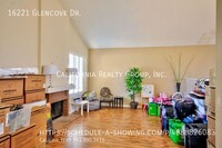 16221 Glencove Dr in Hacienda Heights, CA - Foto de edificio - Building Photo