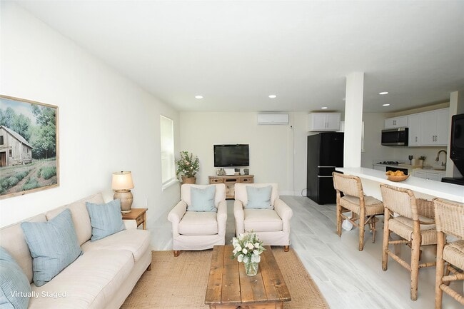 property at 1711 Sabine St