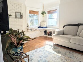 3057 Lynde St in Oakland, CA - Building Photo - Building Photo