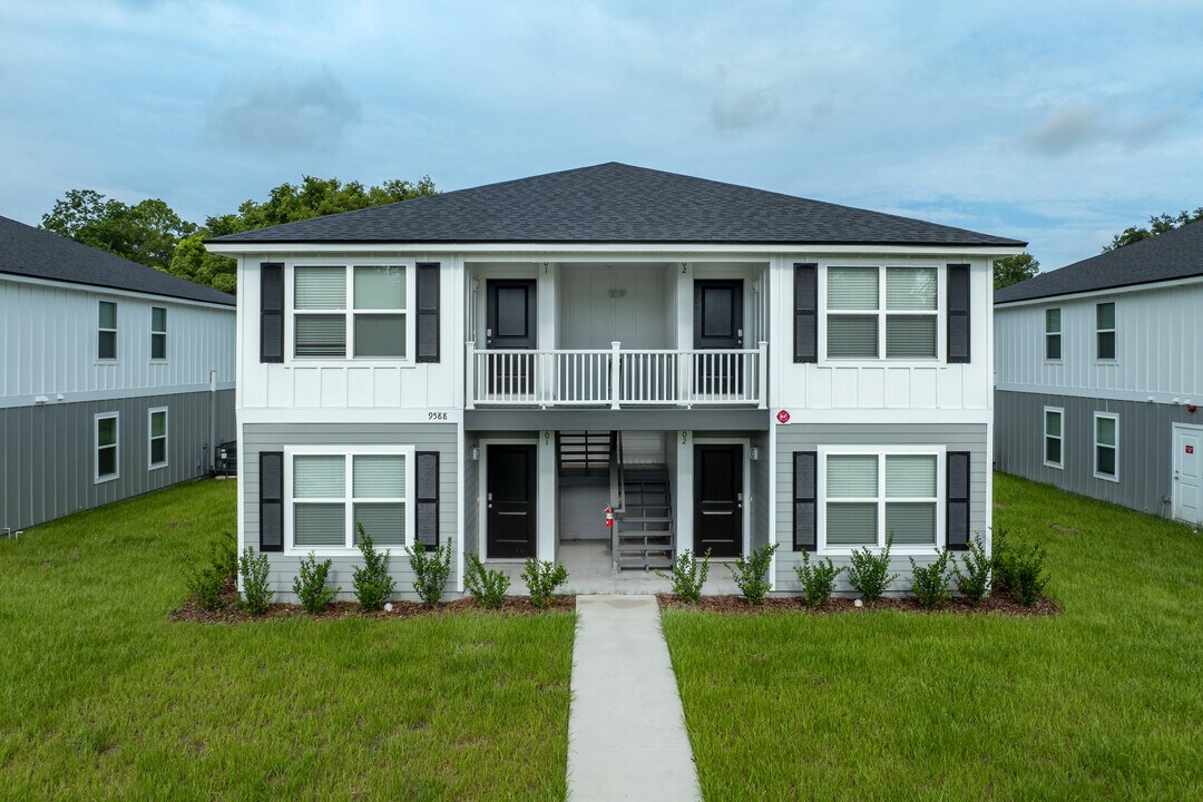 Sunbeam Villas in Jacksonville, FL - Building Photo