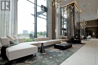 30-230 Inn On The Pk Dr in Toronto, ON - Building Photo - Building Photo