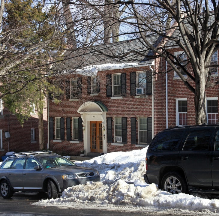 2617 39th St NW in Washington, DC - Building Photo