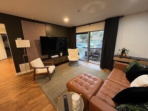 406 S Cedar Ave in Tampa, FL - Building Photo - Building Photo