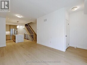 126 Alton Cres in Vaughan, ON - Building Photo - Building Photo